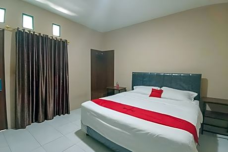 RedDoorz @ Waena Jayapura