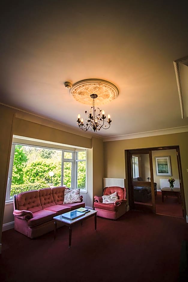 Diamond Hill Country House