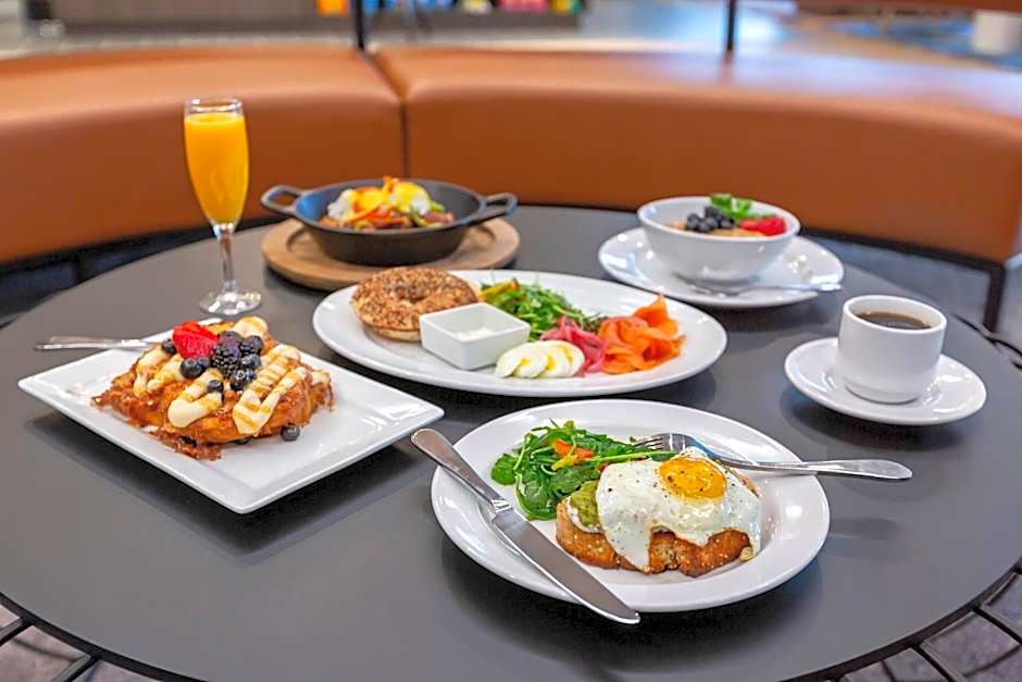 Cambria Hotel Spokane Airport