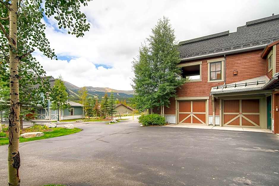 Main Street Junction