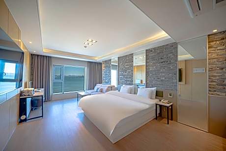 Deluxe Double Room with Sea View