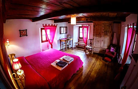 Double Room with Shared Bathroom