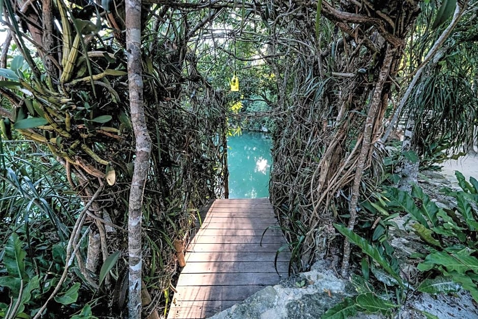 Wakax Hacienda - Cenote & Boutique Hotel
