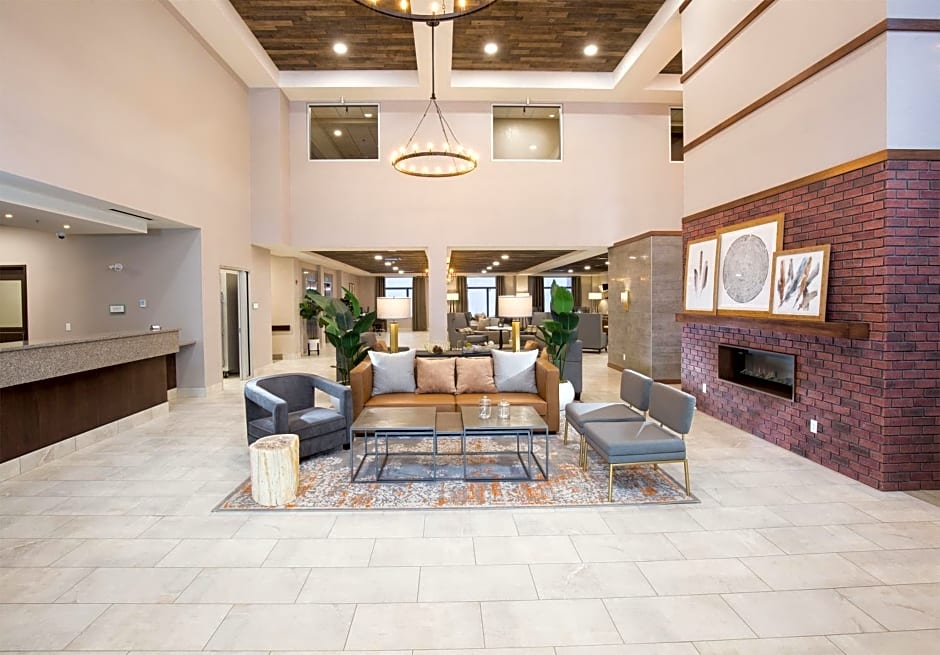 Pomeroy Inn & Suites Prince George