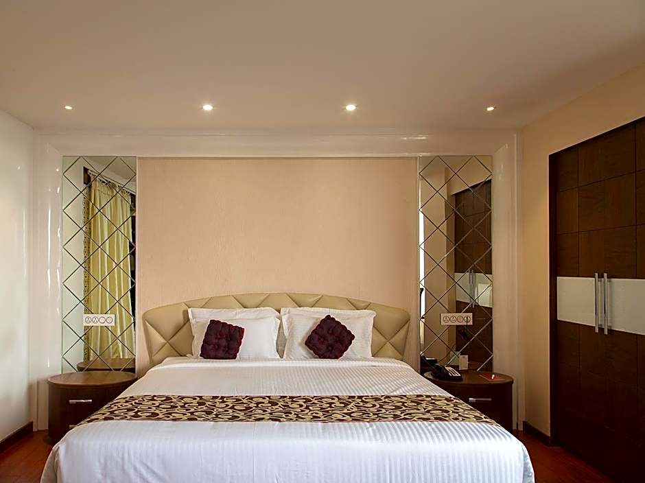 Photo 1 of 4 of Suite