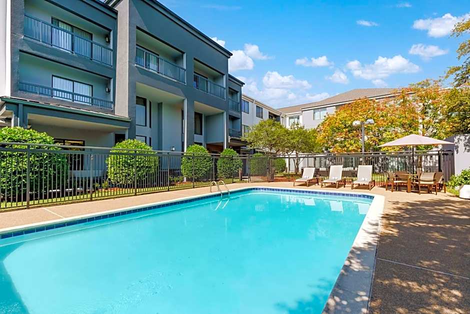 Courtyard by Marriott Dallas Lewisville