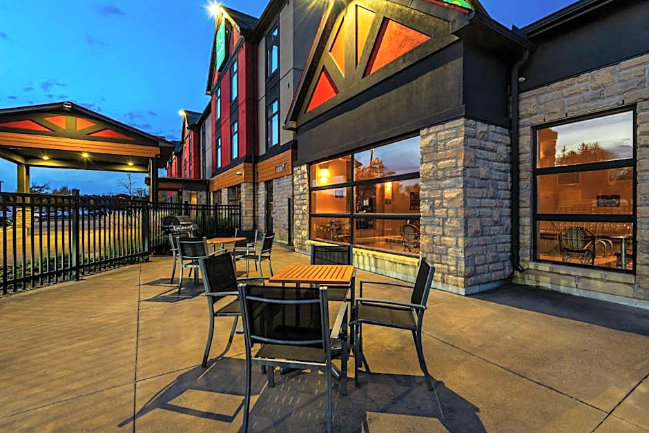 Quality Inn & Suites Petawawa