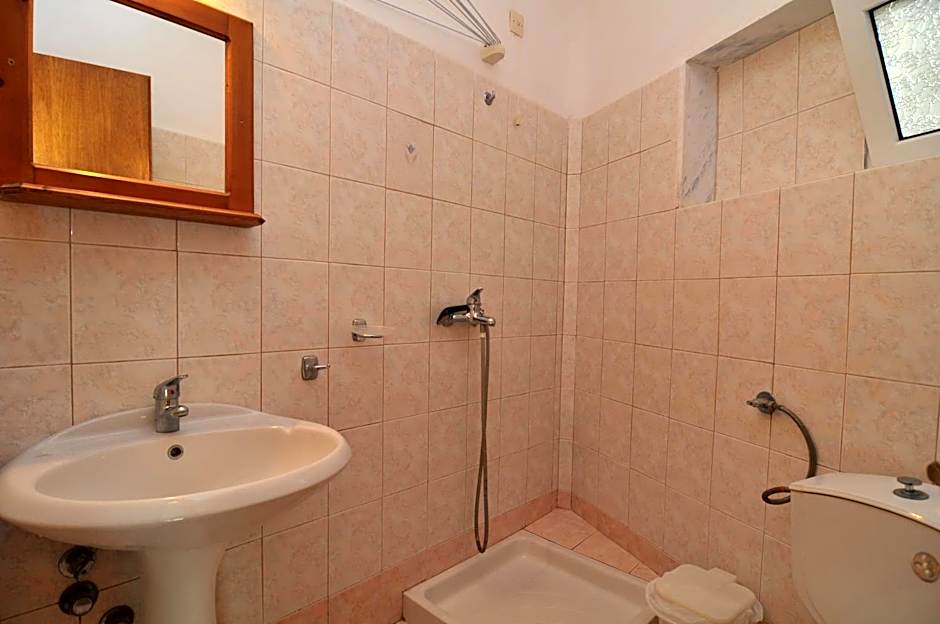 Hotel Emerald and Suites