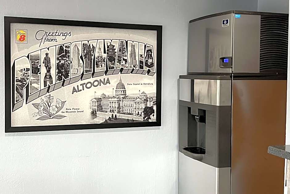 Super 8 by Wyndham Altoona