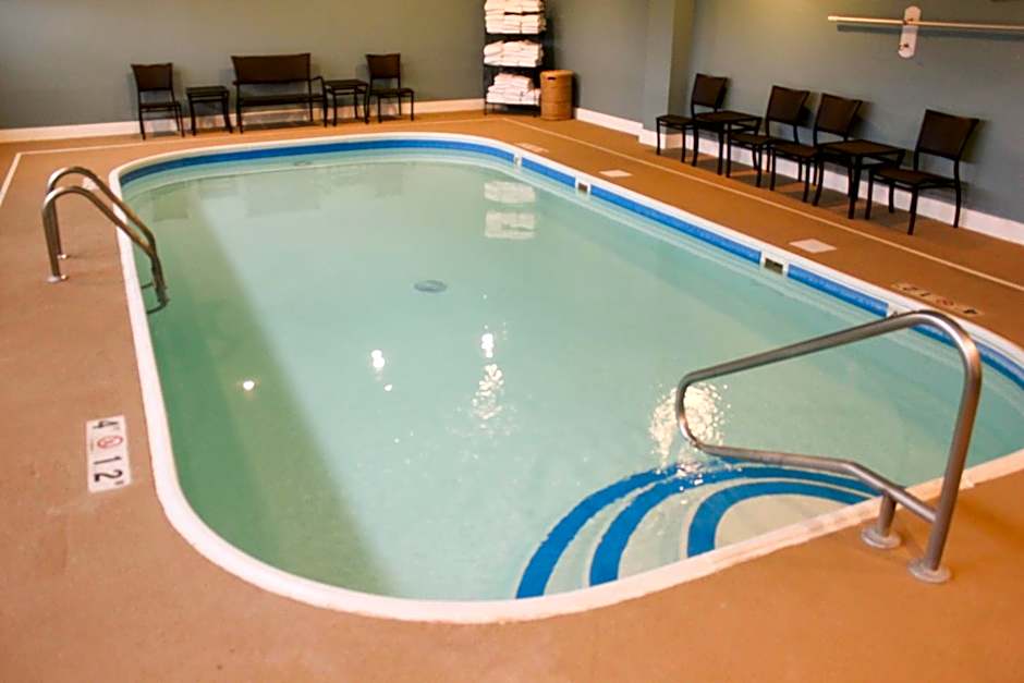 Holiday Inn Express Osage Beach - Lake of the Ozarks By IHG