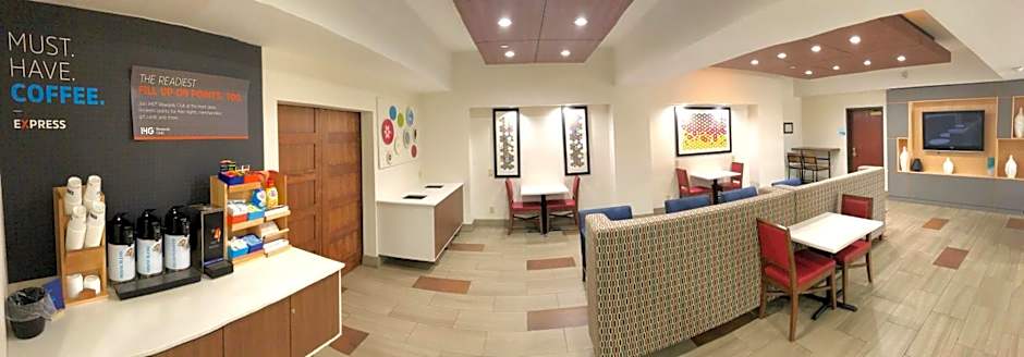 Holiday Inn Express Hotel & Suites Decatur, TX By IHG