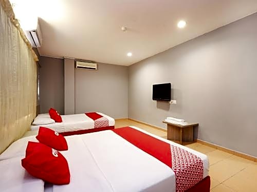 OYO 89676 Hotel 22