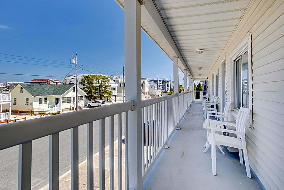 Surf City Hotel