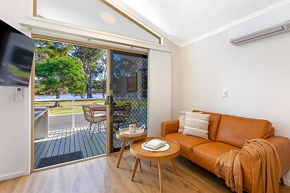 Reflections Ferry Reserve - Holiday Park