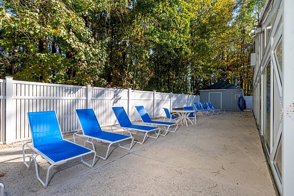 Country Club Villas