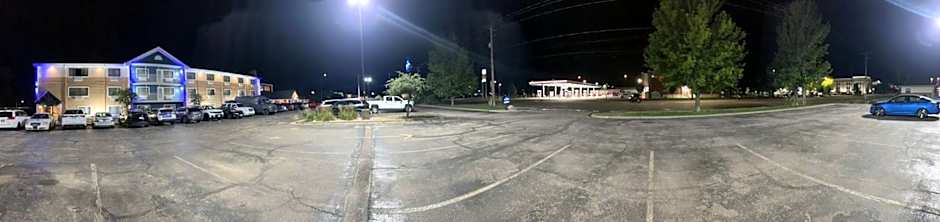 AmericInn by Wyndham Kearney