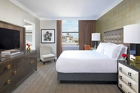 Club Room, 1 King Bed