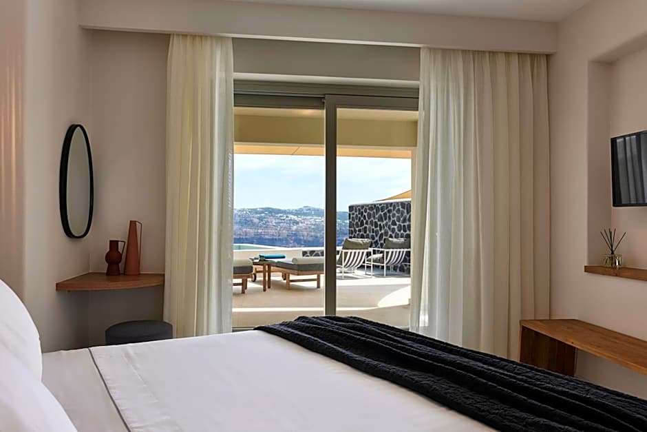 Apanemo Hotel & Suites