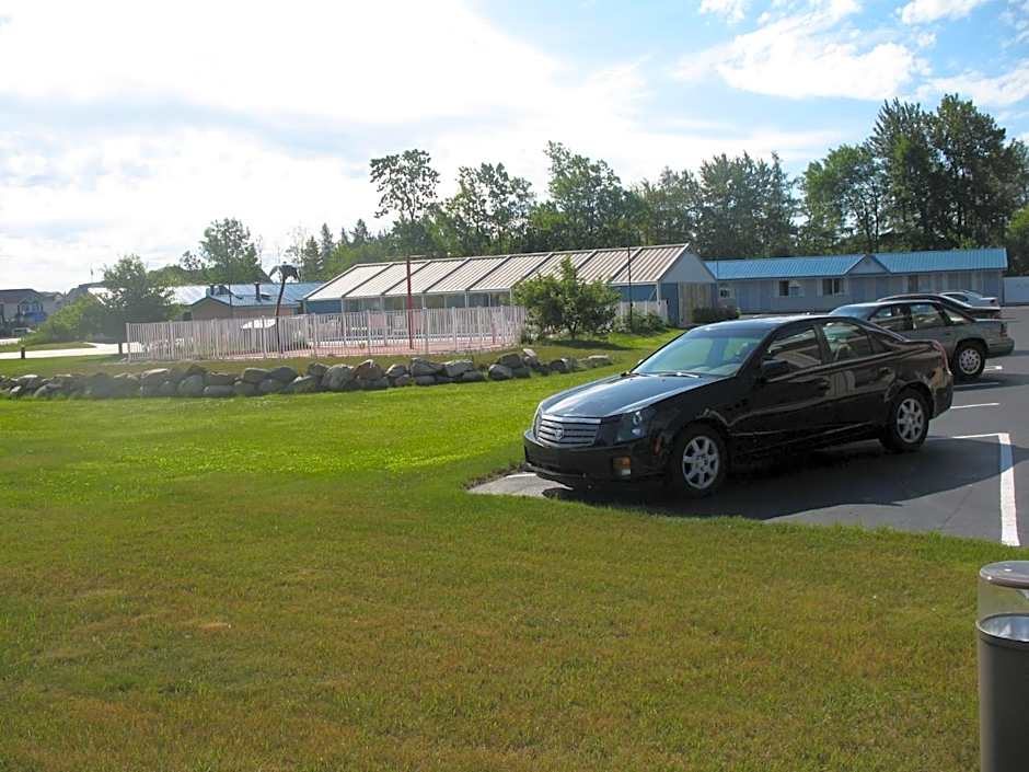 Great Lakes Inn Mackinaw City