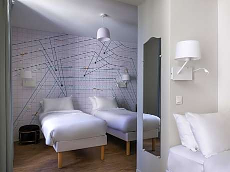 Superior Room with Three Single Beds