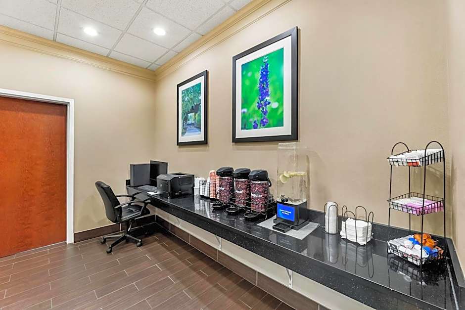 Comfort Inn & Suites Tuscumbia - Muscle Shoals