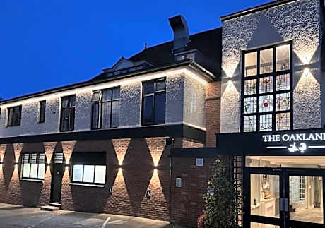 Oaklands Hotel