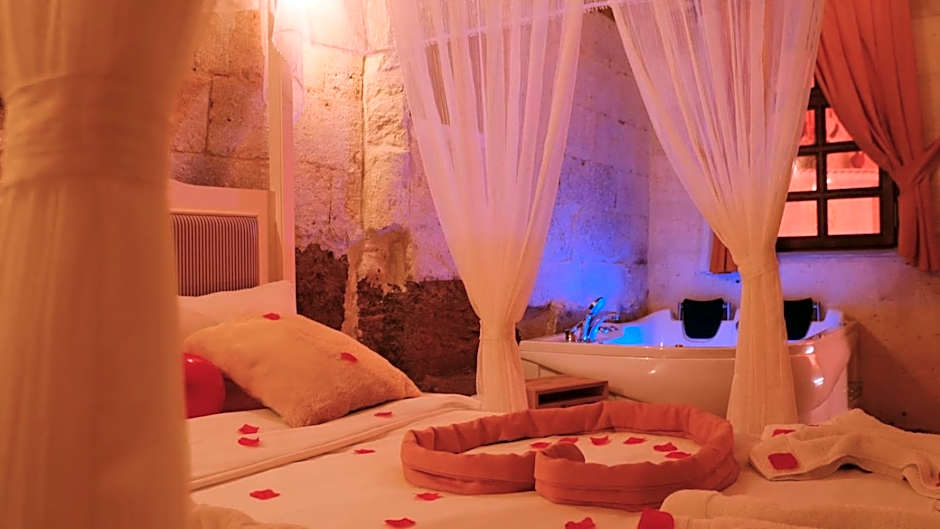 Lavinia Cappadocia Cave