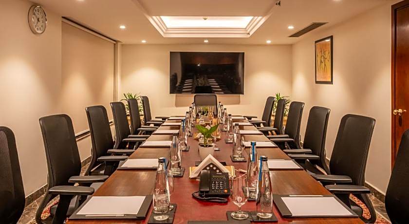 Saura Hotel, Agra- A Club Mahindra Associate