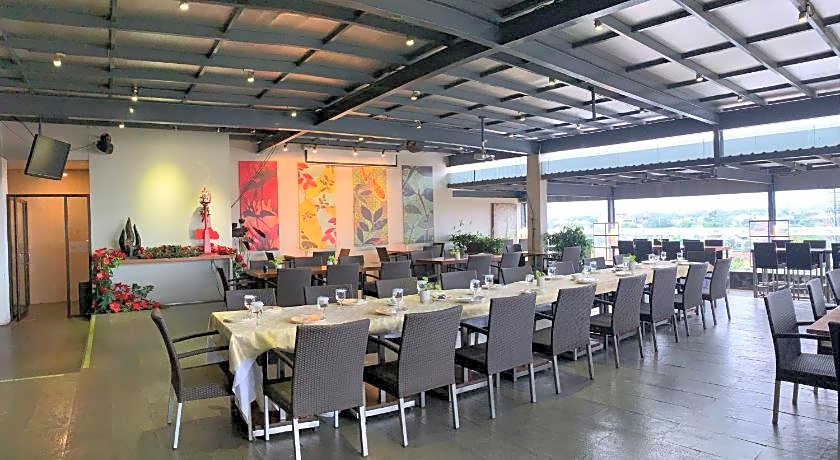 SAVANA HOTEL & CONVENTION MALANG