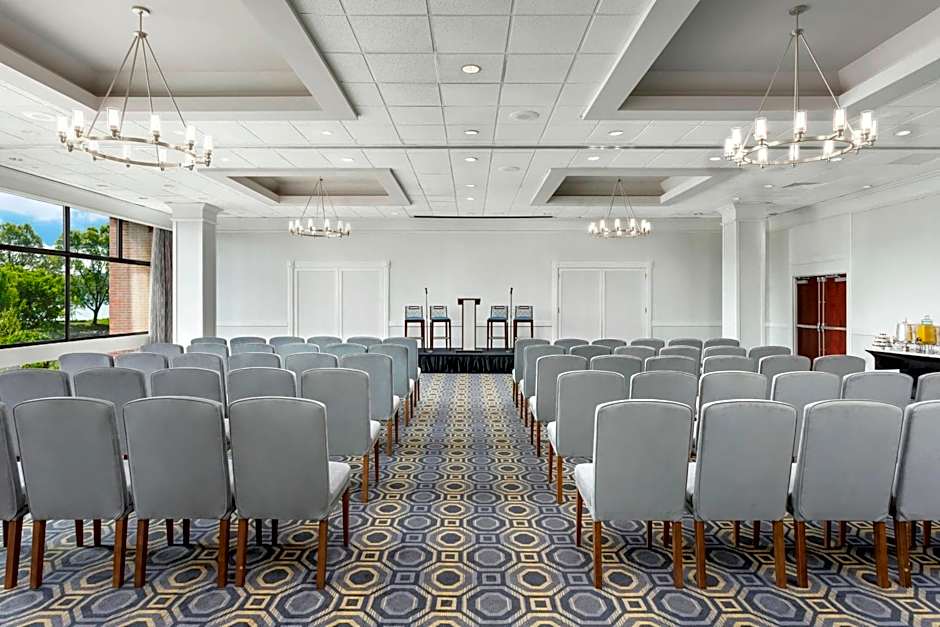 Courtyard by Marriott Boston Cambridge