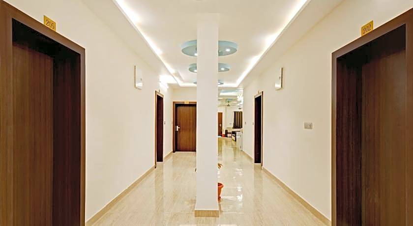 Treebo Paras Raj Near City Palace