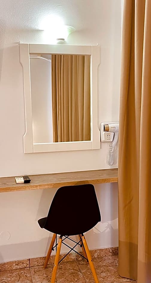 Peter's Place Studios & Suites