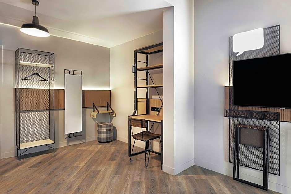 Moxy Lille City