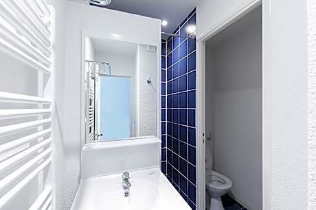 Classic Lgt 1 bedroom 3 adult + 1 child Balcony