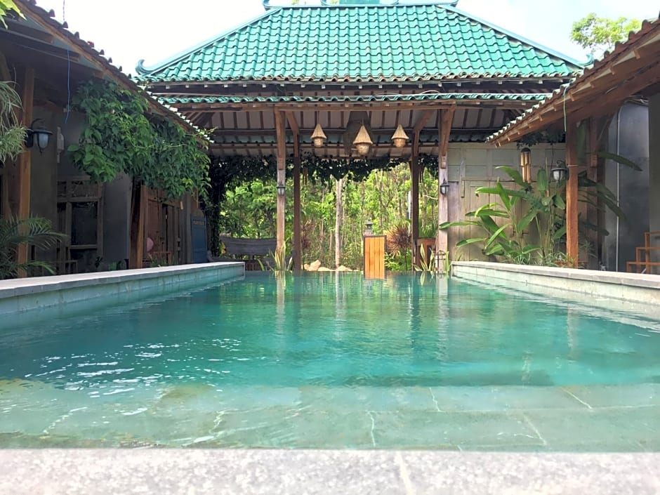 Watukarung Ristu Homestay