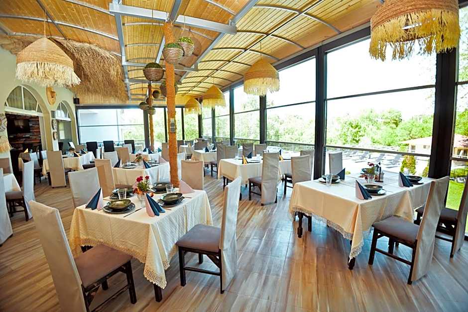 Хотел и Вили Марая