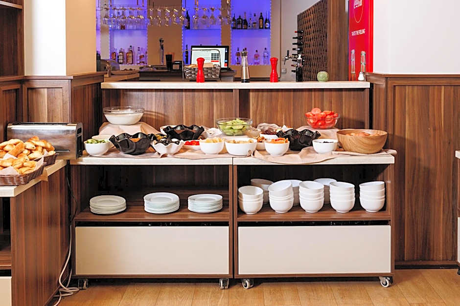 Green Wood Hotel & Spa