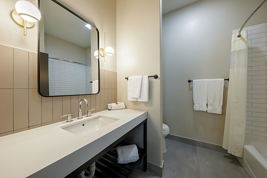 Blanco River Hotel