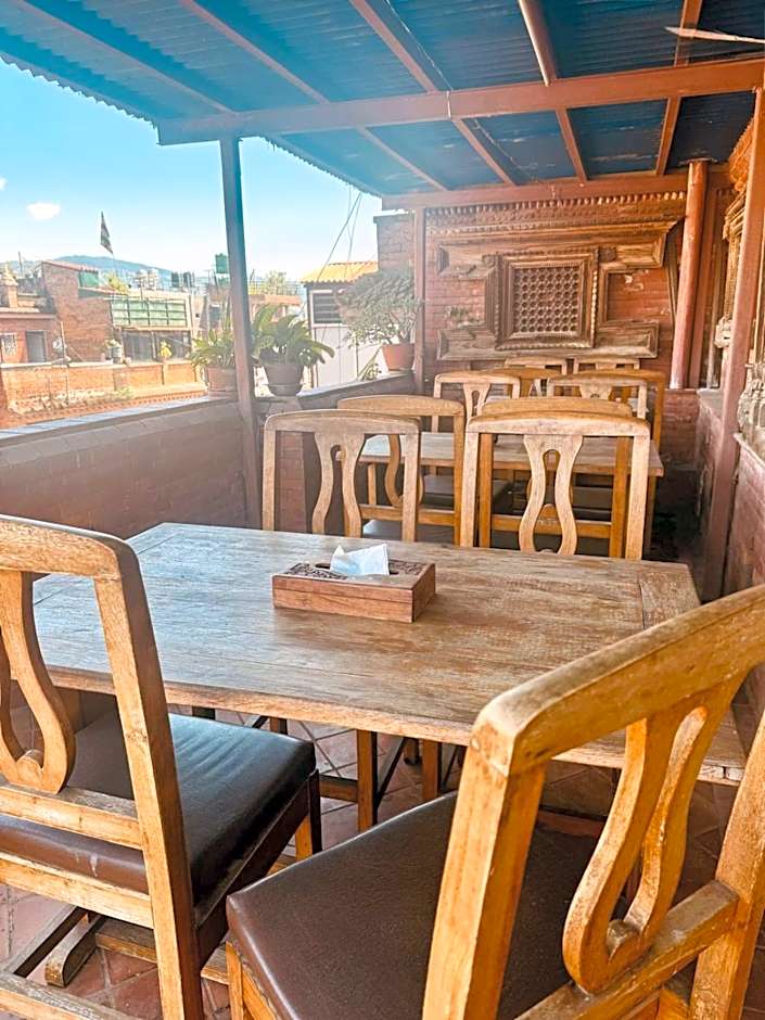 Sunny Guest House and Cafe