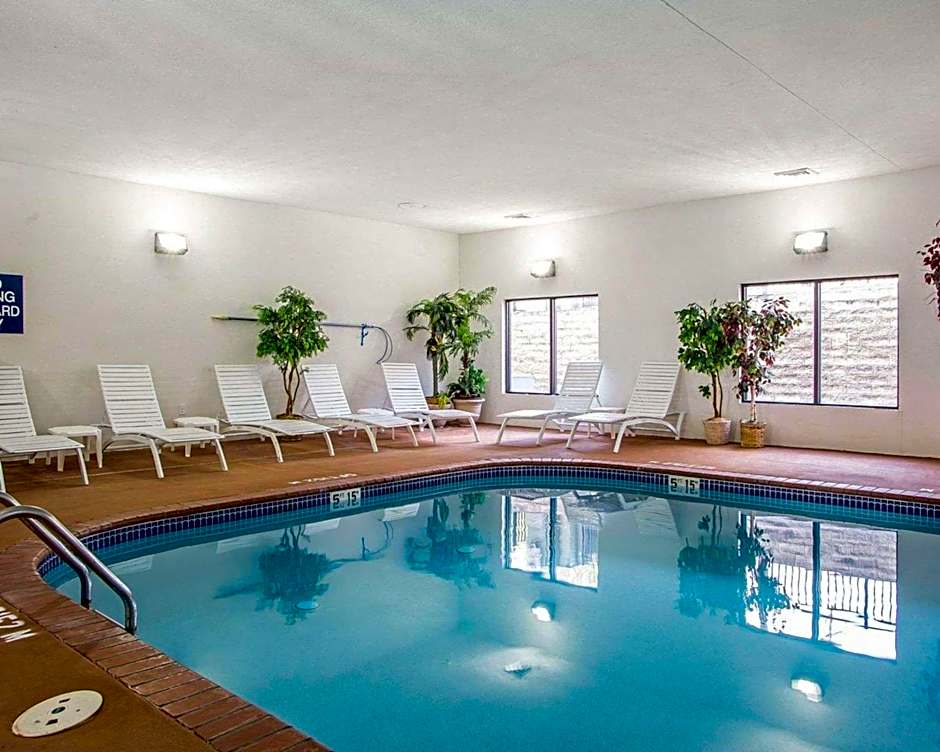 Comfort Suites - Jefferson City