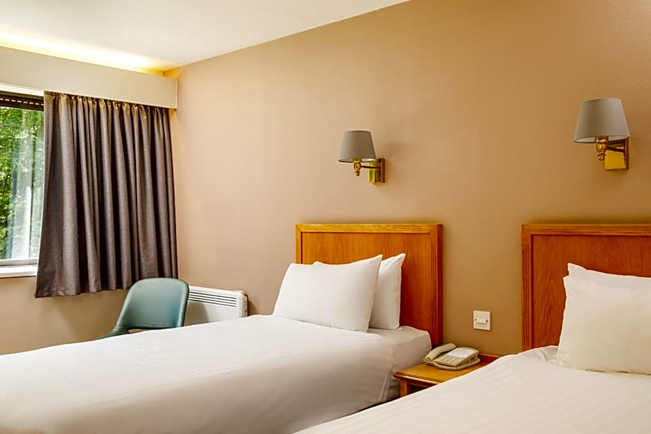 Mercure Livingston Hotel