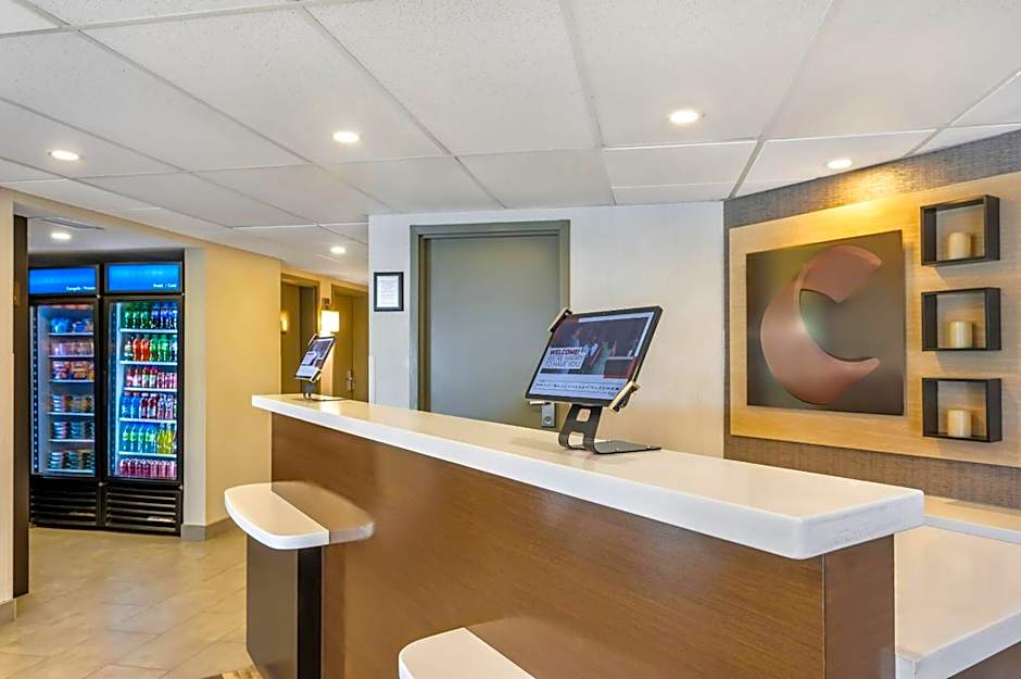 Comfort Inn Montreal Aeroport