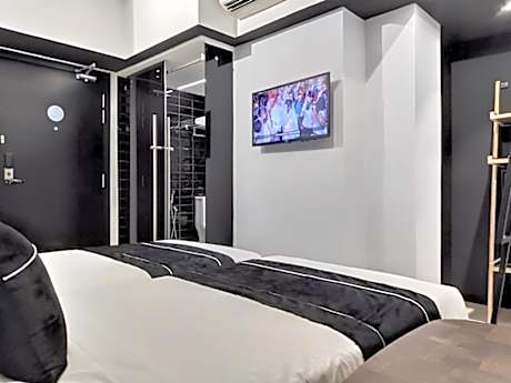 Violet Standard Room