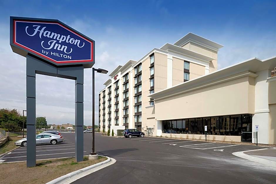 Hampton Inn By Hilton Green Bay Downtown WI