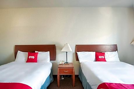 Queen Room with Two Queen Beds - Disability Access
