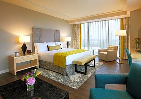 Signature Suite