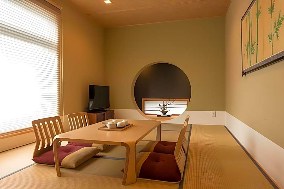 Gucho-kun · Hotel Shochiku-un, Kyoto Shijo Karasuma