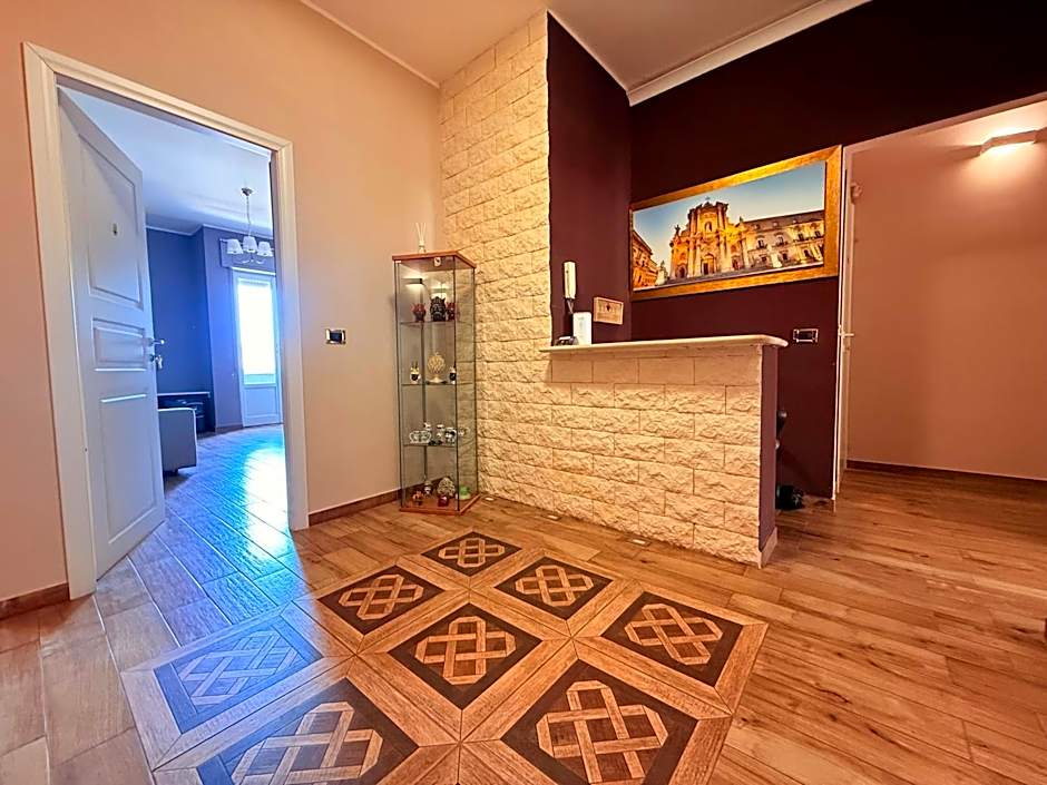 Home Syrakos