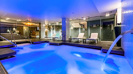 GRUMS HOTEL & SPA