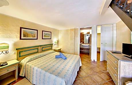 Classic Double or Twin Room